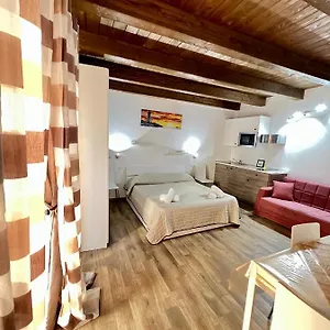 https://cefalu-center-apartment.sicilyhotelsitaly.net
