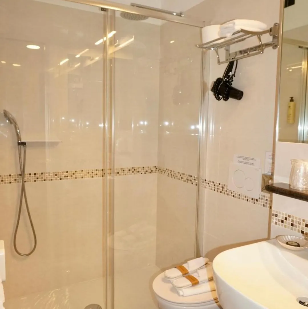 La Camogliese Hotel B&B 3*, Camogli Italia